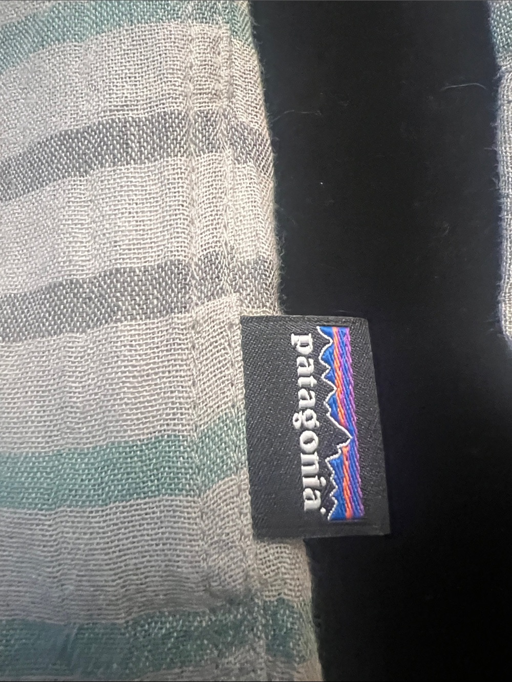 Patagonia organic cotton long sleeve Striped Hooded Pullover - Gray & Mint - Picture 3 of 12